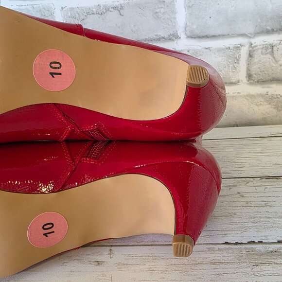 Nannette Lepore Shiny Red Faux Leather Boots Kitten Heels Classic 10 NWOB - Picture 10 of 11